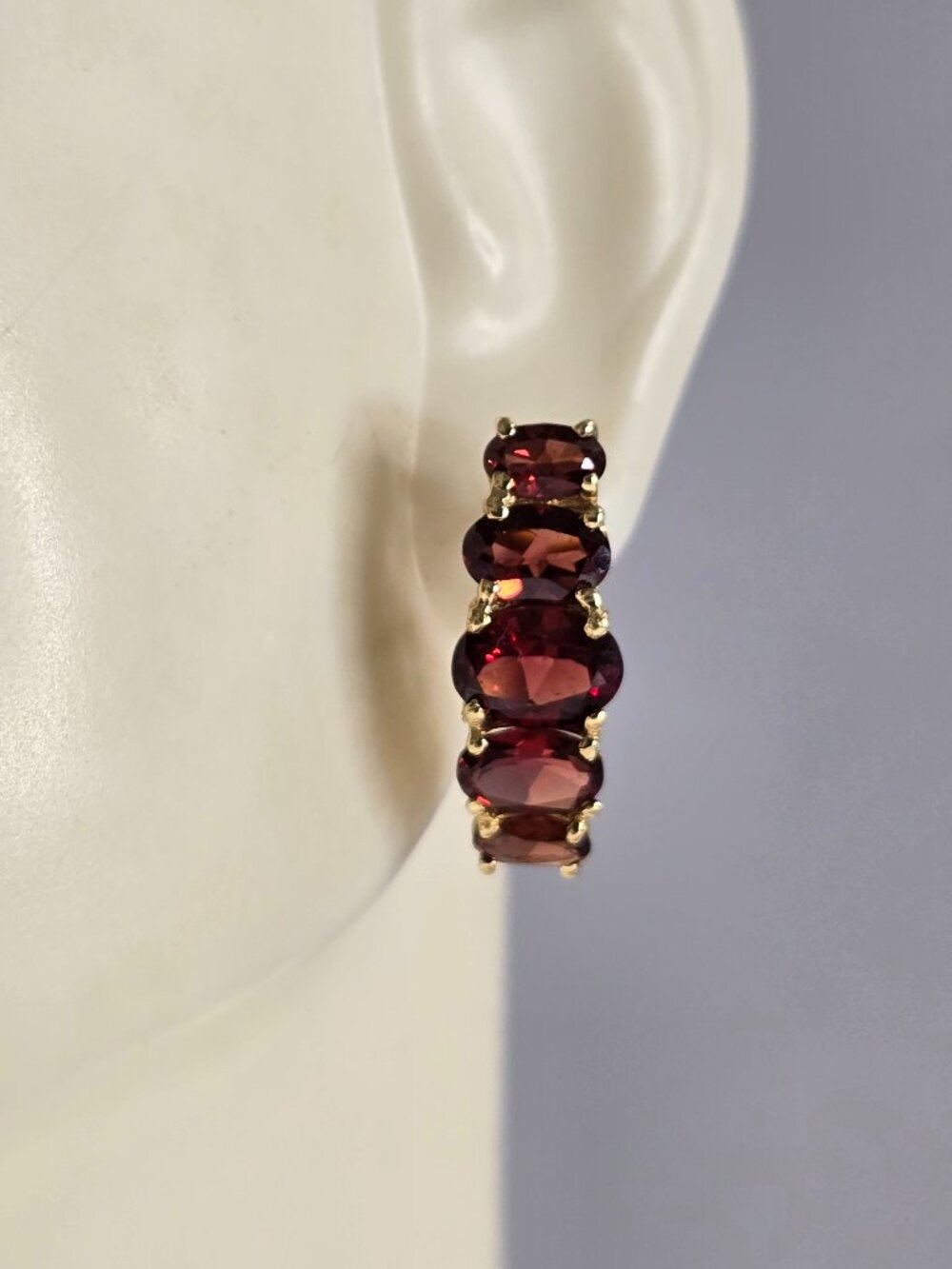 Womens Vintage Estate 14K Yellow Gold Garnet Earrings 3.2g E7204